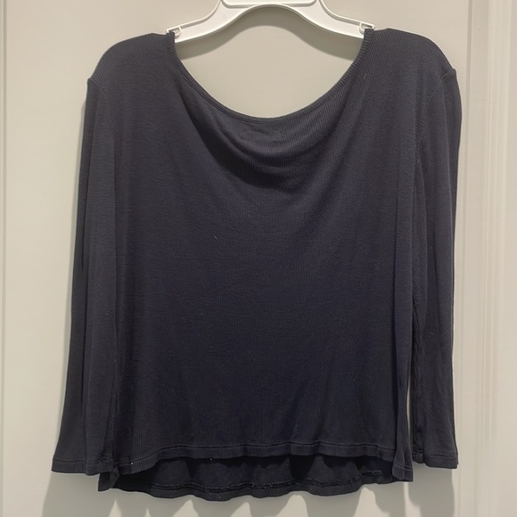 Women’s American Eagle Cropped Lace Top - Picture 2 of 2